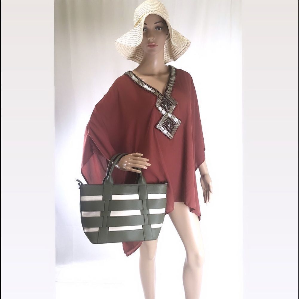 Green tote bag